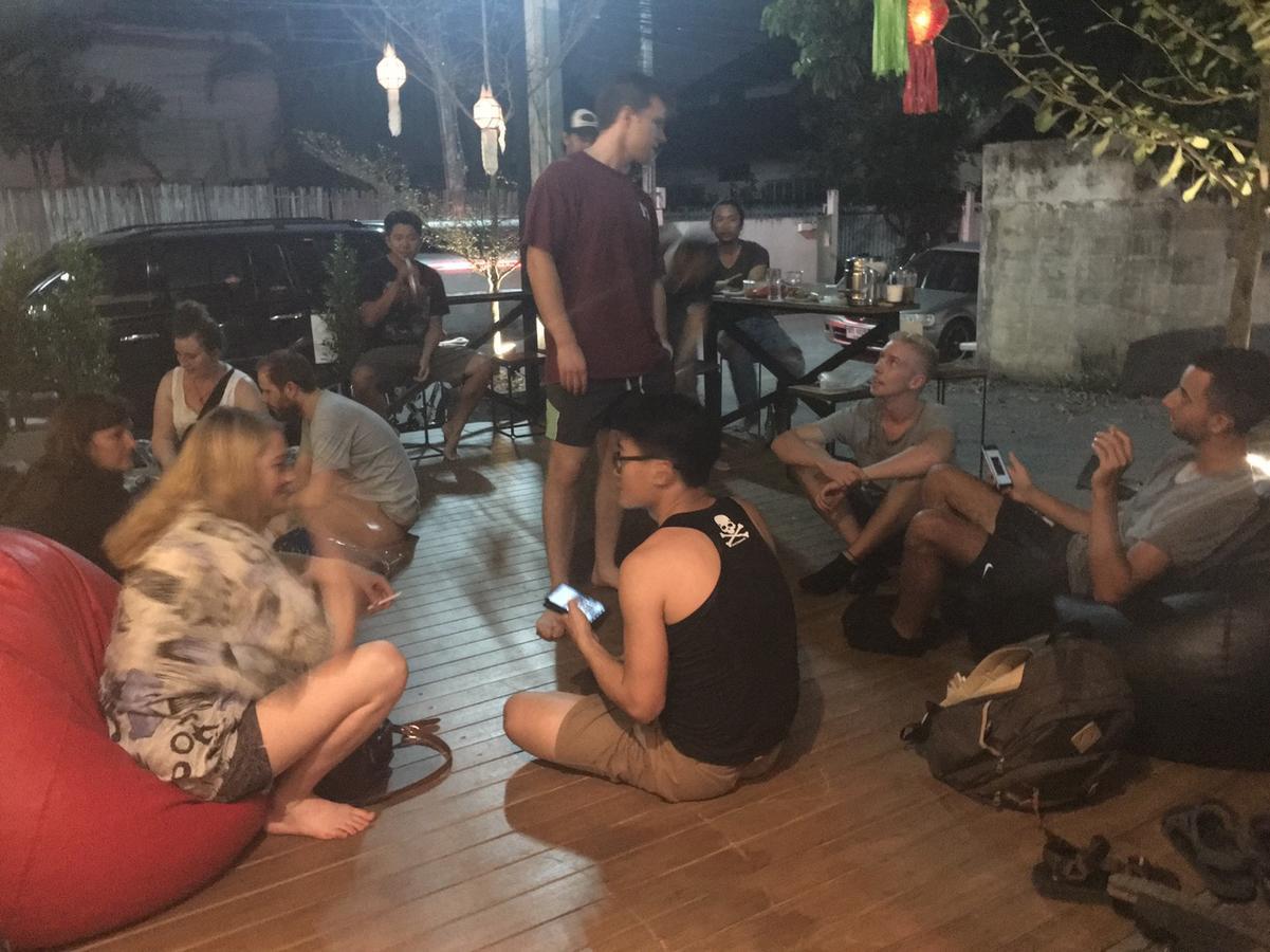 Fundee Hostel شيانغ ماي المظهر الخارجي الصورة